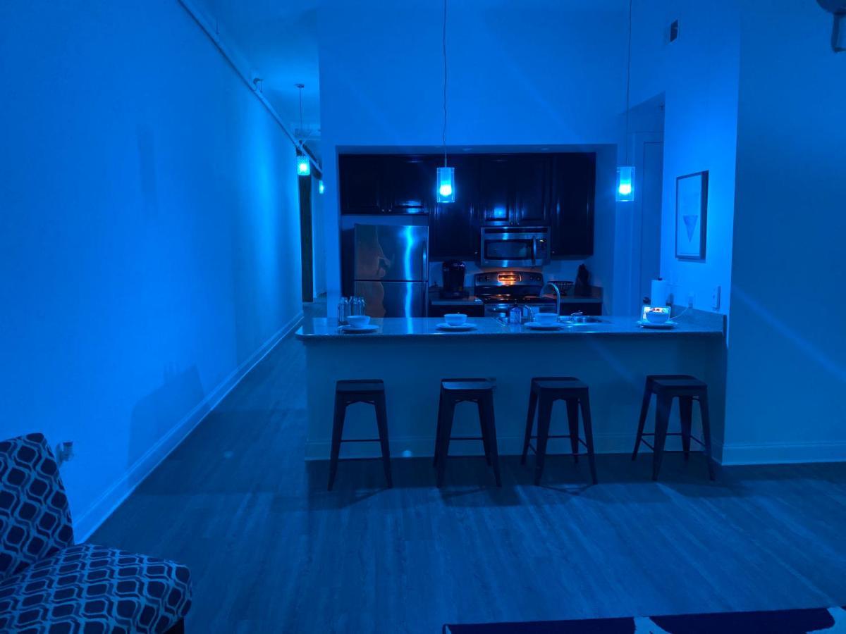 Industrial Smart Home Apartment In The Center Of Downtown ممفيس المظهر الخارجي الصورة